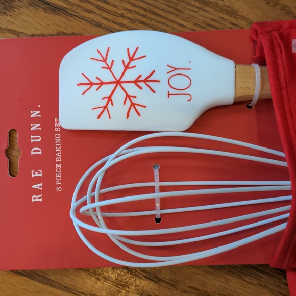 Rae Dunn Baking Set - Picture 3 of 4